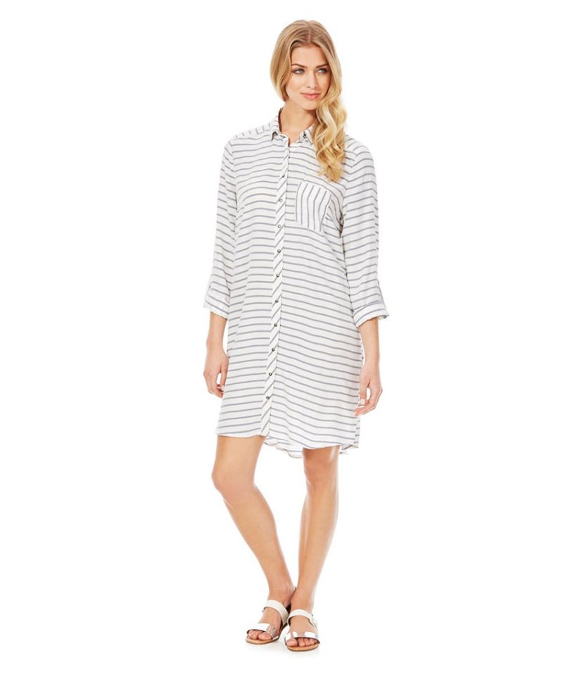 白色条纹连衣裙