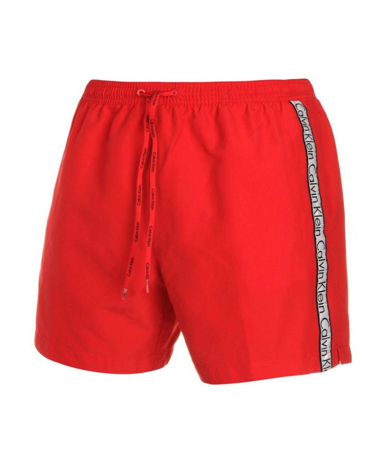 男士红色运动短裤