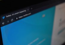 奥巴马再批特朗普政府应对疫情不力